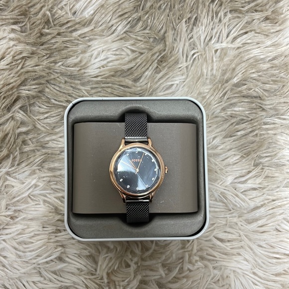 FOSSIL WATCH - Picture 2 of 4